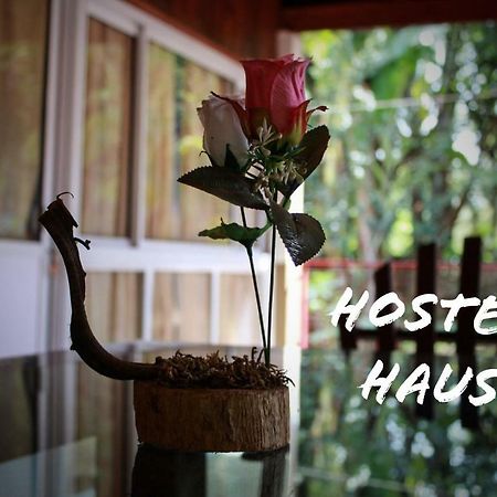 Hostel Haus Puerto Iguazú Buitenkant foto