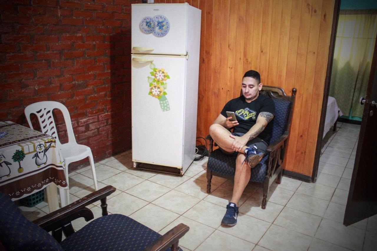Hostel Haus Puerto Iguazú Buitenkant foto