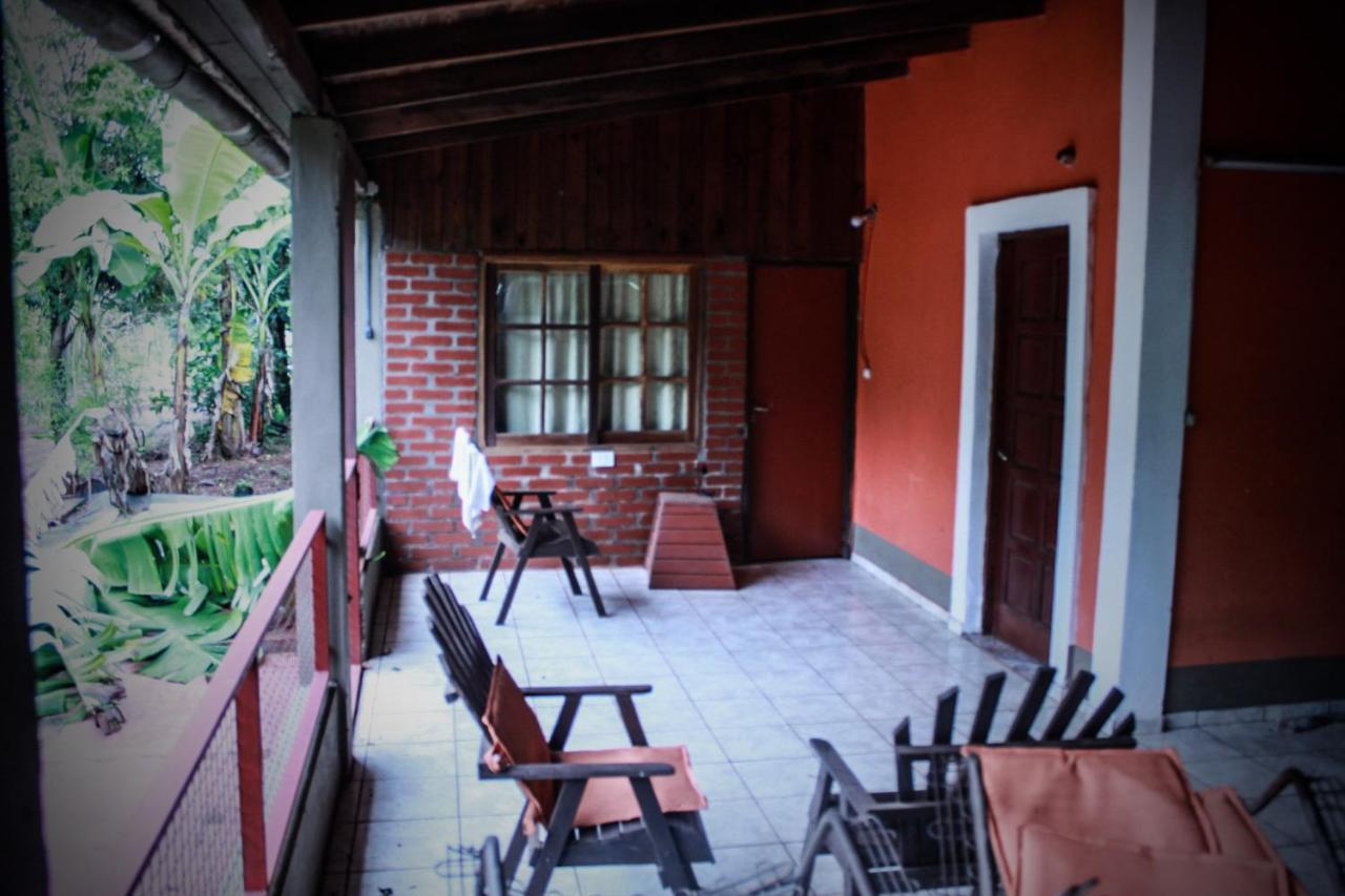 Hostel Haus Puerto Iguazú Buitenkant foto