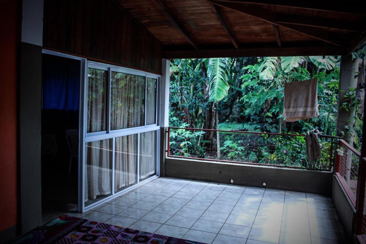 Hostel Haus Puerto Iguazú Buitenkant foto